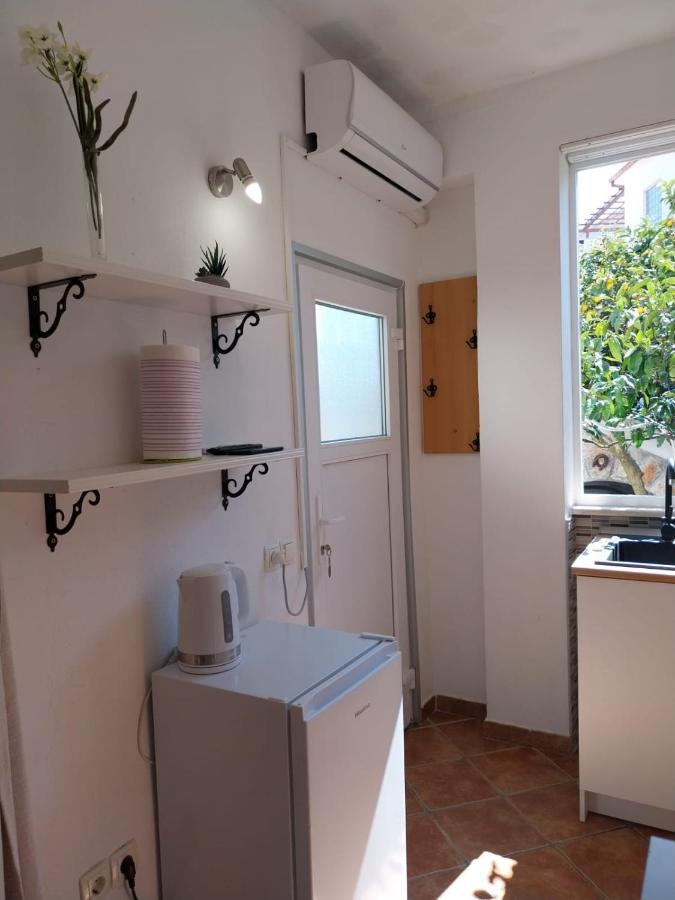 Apartmani Bonavia Jelsa  Exteriör bild